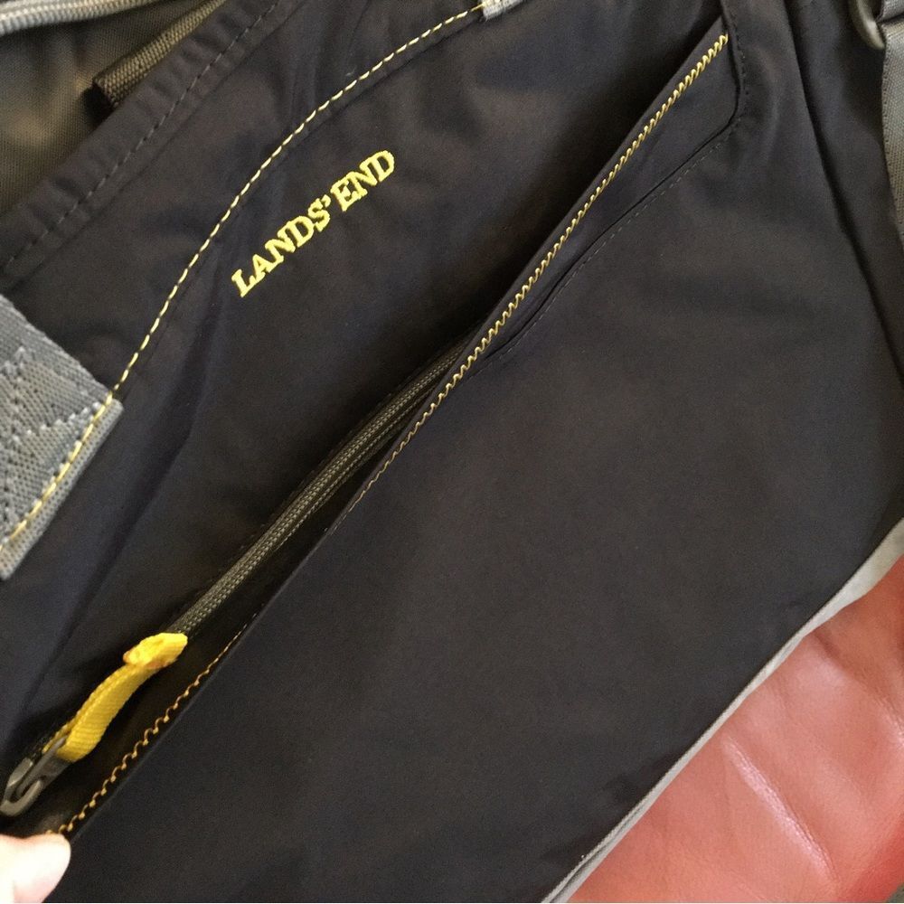NEW Lands End TRAVEL weekender tote laptop bag - Picture 10 of 13
